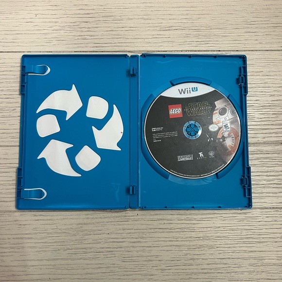 LEGO STAR WARS THE FORCE AWAKENS VIDEO GAME NINTENDO WII U CONSOLE SYSTEM WII-U - Picture 3 of 5